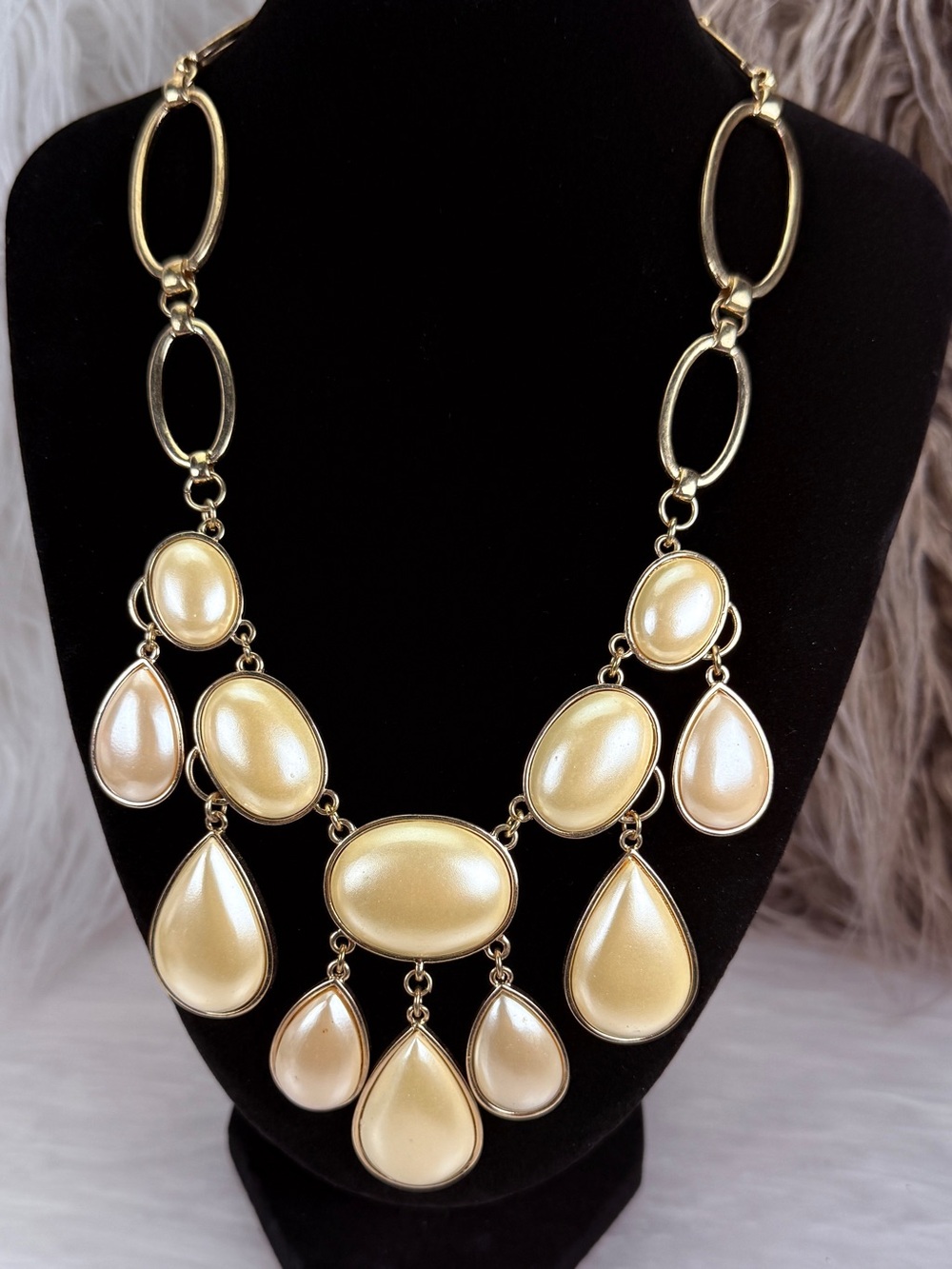 Cream Teardrop Bib Necklace Gold Tone Cascading Chandelier Statement Jewelry